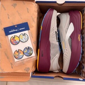 Disney Wine and Dine 2025 Limited Edition Brooks Ghost Max 3